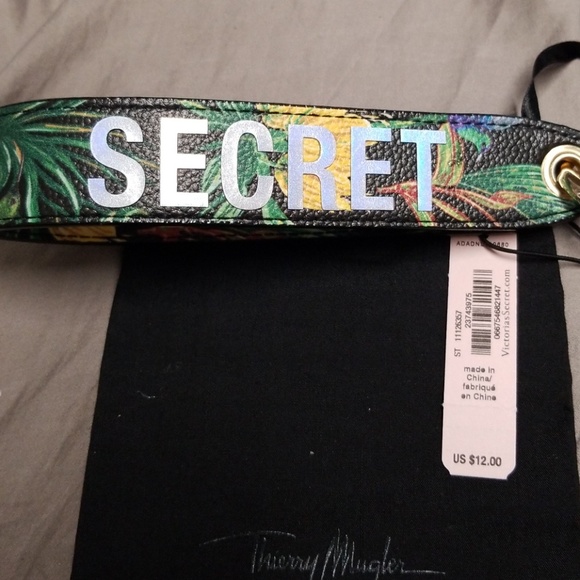 Victoria's Secret Accessories - victoria secret key chain